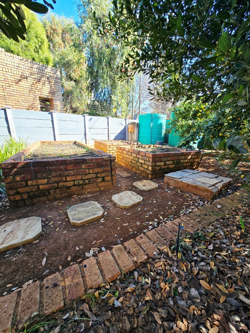 4 Bedroom Property for Sale in Flamwood North West